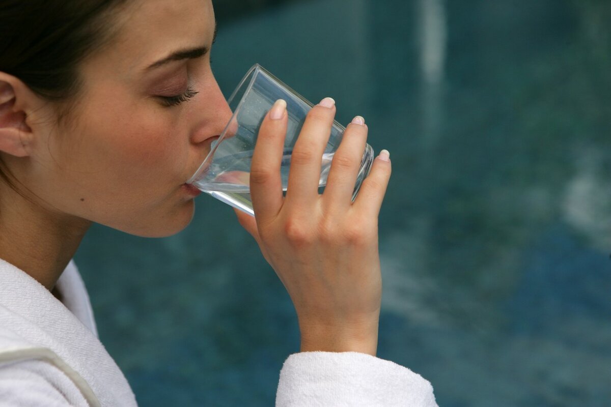 مزایای نوشیدن آب برای سلامتی بدن
